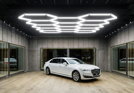 Shadow-Free Detailing: Hexagon Grids vs. Linear Rows