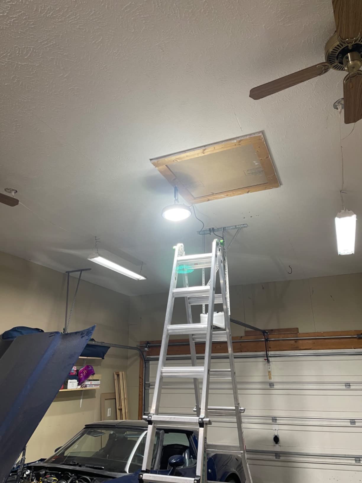 garage door overhead lighting